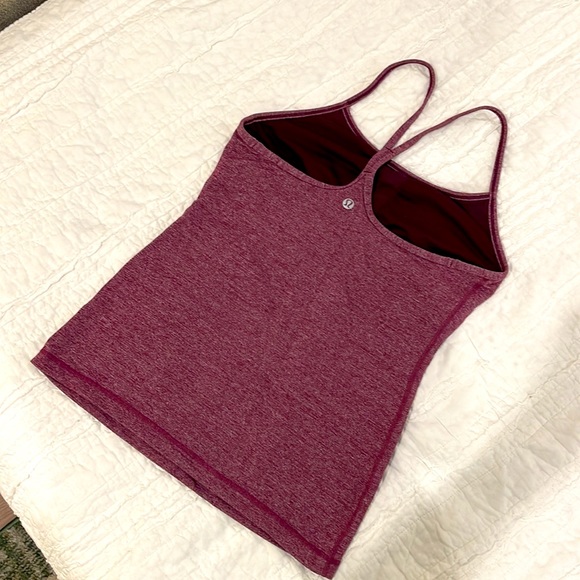 Lululemon Size 4 Workout Top (spaghetti strap) Built In Bra - Picture 2 of 2